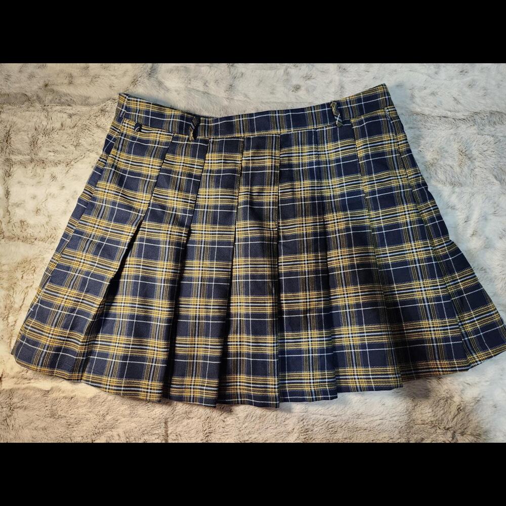 Rue 21 yellow and navy plaid pleated mini skirt size large - Picture 3 of 6